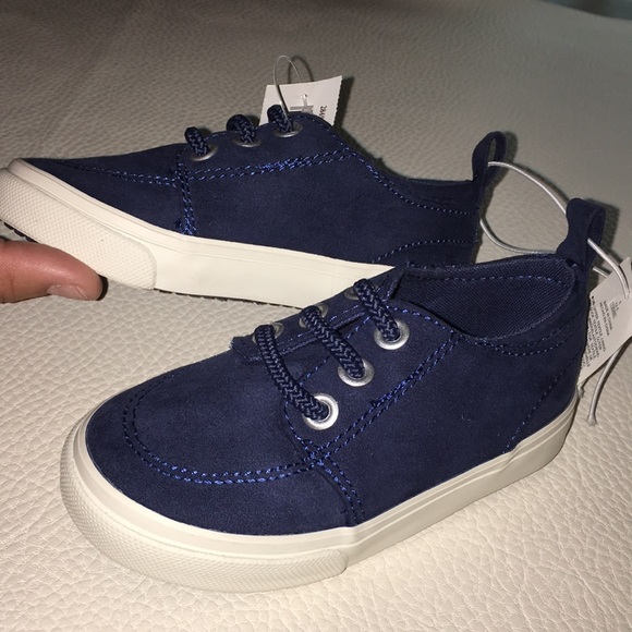 Toddlers size 5 Suede OLD NAVY SNEAKERS - Picture 2 of 6